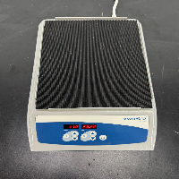 VWR Mini Shaker image 2